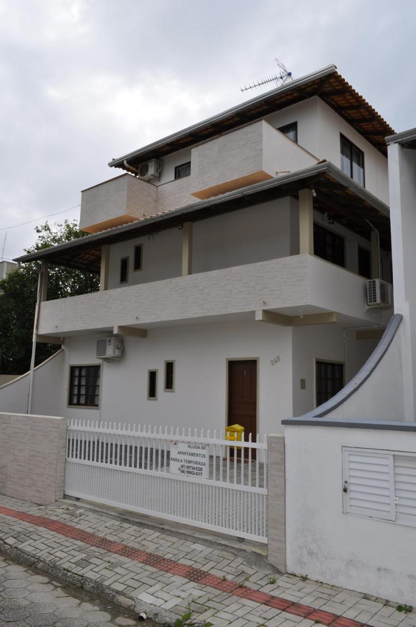 Apartamentos Bombinhas - 140 Metros Da Praia 외부 사진